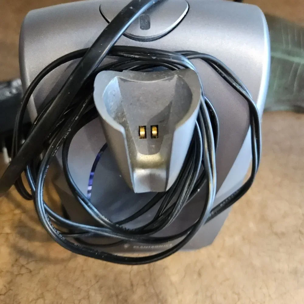 Plantronics CS55 Wireless Headset with‎ charger